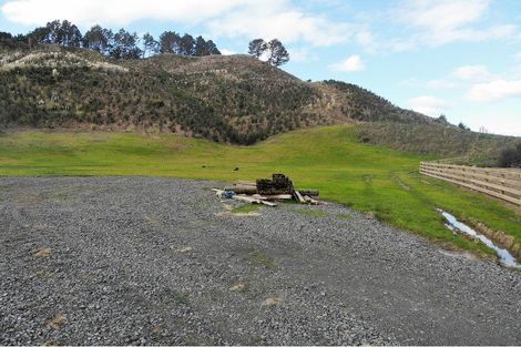 Photo of property in 50 Mick Dillon Road, Tahekeroa, Kaukapakapa, 0873