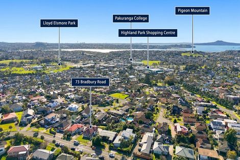 Photo of property in 73 Bradbury Road, Botany Downs, Auckland, 2010