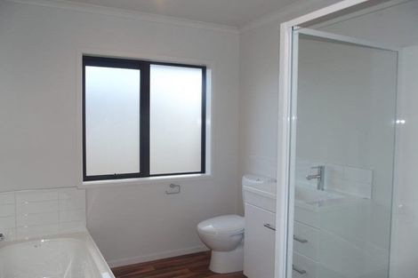 Photo of property in 18 Diamond Grove, Brown Owl, Upper Hutt, 5018