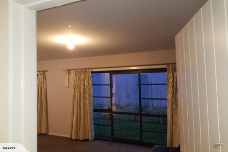 Photo of property in 33 Edith Collier Drive, Otamatea, Whanganui, 4500