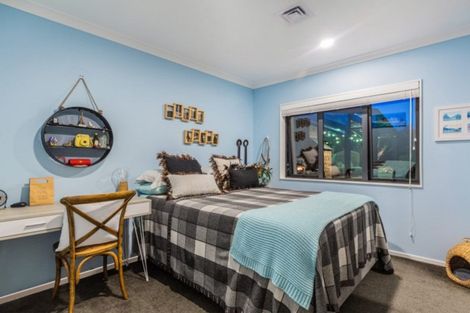 Photo of property in 121 Polo Prince Drive, Totara Park, Manurewa, 2576