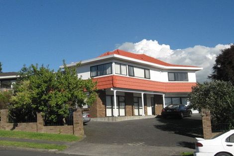 Photo of property in 66 Dalwhinnie Parade, Highland Park, Auckland, 2010
