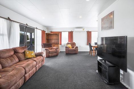 Photo of property in 40 Wairoa Place, Tokoroa, 3420