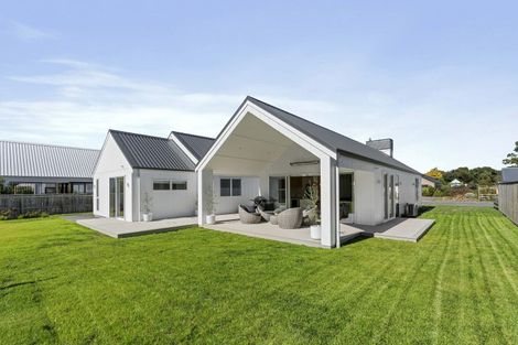 Photo of property in 3 Matai Grove, Greytown, 5712