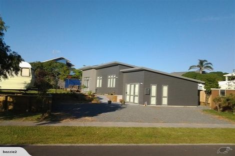Photo of property in 51 Bowentown Boulevard, Bowentown, Waihi Beach, 3177