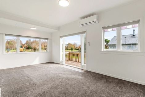 Photo of property in 13 Lee Road, Hannahs Bay, Rotorua, 3010