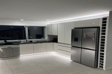 Photo of property in 7a Seymour Road, Sunnyvale, Auckland, 0612