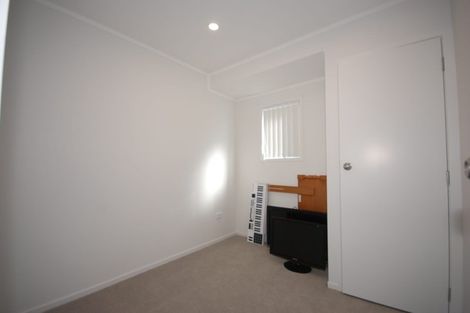 Photo of property in 1/52 Knightsbridge Drive, Forrest Hill, Auckland, 0620