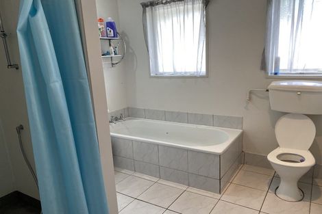 Photo of property in 2/21a Quinns Road, Shirley, Christchurch, 8013