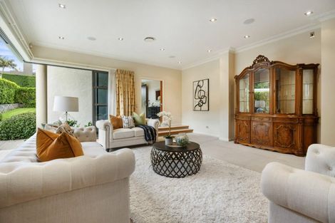 Photo of property in 10 Ronaki Road, Mission Bay, Auckland, 1071