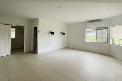 Photo of property in 11 Bream Revel Way, Karaka, Papakura, 2580