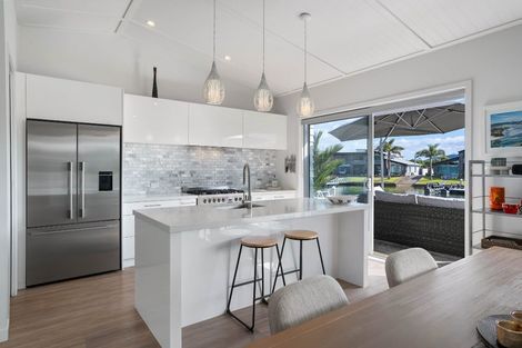 Photo of property in 105 Motu Hei, Pauanui, Hikuai, 3579