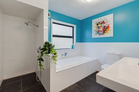 Photo of property in 49 Holliss Avenue, Cashmere, Christchurch, 8022