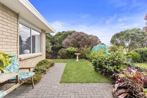 Photo of property in 3/23 Lakeside Drive, Orewa, 0931