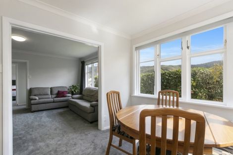 Photo of property in 15 Peel Place, Wainuiomata, Lower Hutt, 5014