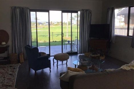 Photo of property in 25 O'farrell Drive, One Tree Point, 0118