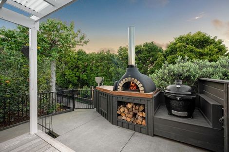 Photo of property in 48 Marlborough Avenue, Glenfield, Auckland, 0629