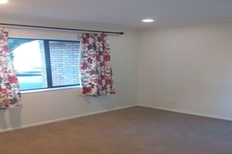 Photo of property in 11 Chiania Place, Somerville, Auckland, 2014