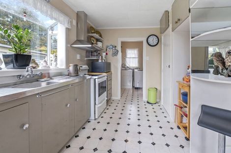 Photo of property in 38 Esk Crescent, Tokoroa, 3420