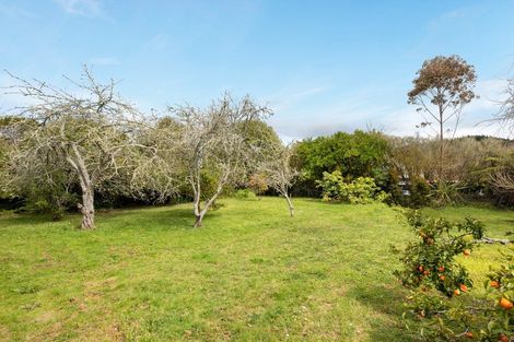 Photo of property in 18 School Road, Riverhead, 0820