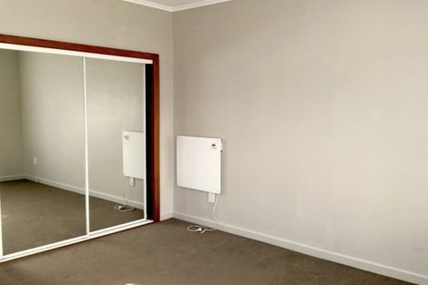 Photo of property in 100 Rosier Road, Glen Eden, Auckland, 0602