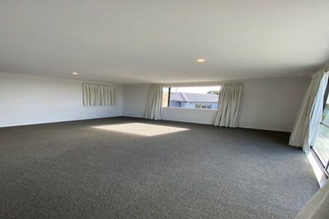 Photo of property in 80 Waldorf Crescent, Orewa, 0931