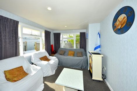 Photo of property in 76 Northcote Road, Northcote, Christchurch, 8052