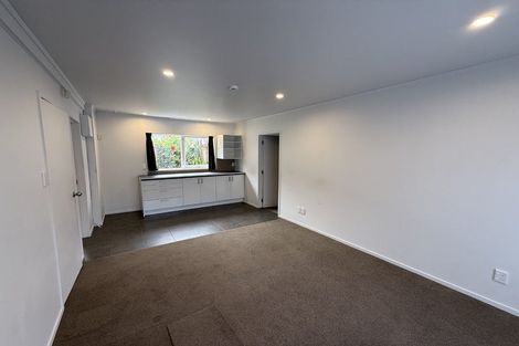 Photo of property in 4 Seakens Way, Glen Eden, Auckland, 0602