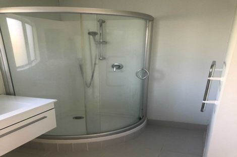 Photo of property in 9/19a Verbena Road, Birkdale, Auckland, 0626