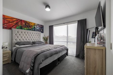 Photo of property in 83 Fraser Drive, Feilding, 4702
