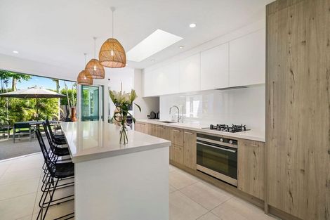 Photo of property in 24 Motuora Road, Manly, Whangaparaoa, 0930