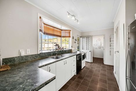 Photo of property in 1 D'arcy Place, Taradale, Napier, 4112