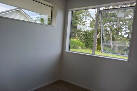 Photo of property in 73d Oraha Road, Kumeu, 0892