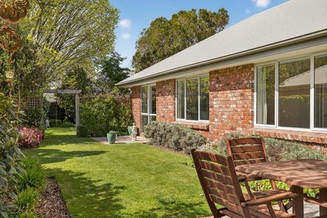 Photo of property in 8 Avon Gate, Russley, Christchurch, 8042