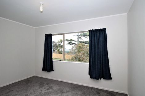 Photo of property in 25 Lynmore Drive, Hillpark, Auckland, 2102