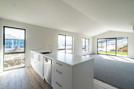 Photo of property in 75 Farrant Drive, Wanaka, 9305