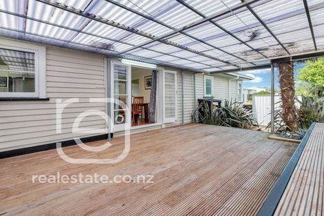 Photo of property in 12 Old Wairoa Road, Papakura, 2110