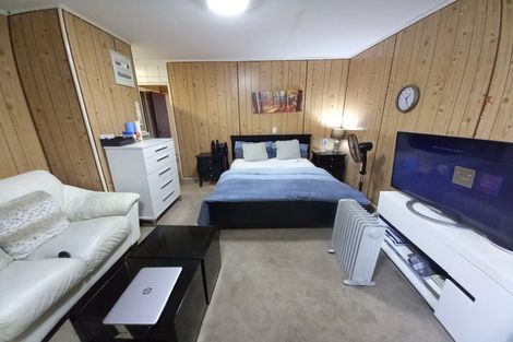 Photo of property in 31 Sunset Road, Totara Vale, Auckland, 0632