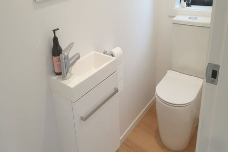 Photo of property in 2/564 High Street, Boulcott, Lower Hutt, 5010