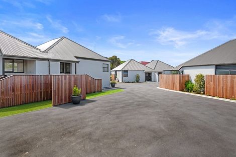 Photo of property in 2/71b Main Road, Redcliffs, Christchurch, 8081