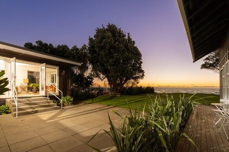 Photo of property in 55a Wharemauku Road, Raumati Beach, Paraparaumu, 5032