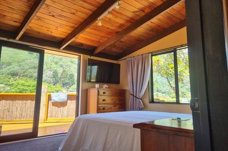 Photo of property in 25a Hampden Street, Picton, 7220