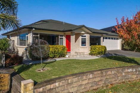 Photo of property in 32 Noble Johnston Drive, Katikati, 3129