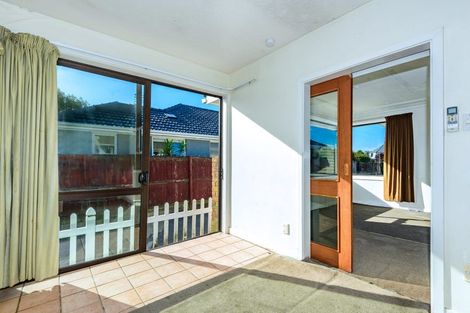Photo of property in 46 Athol Terrace, Upper Riccarton, Christchurch, 8041