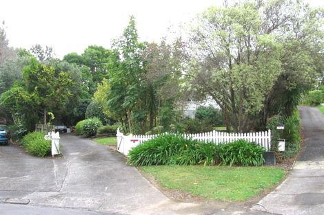 Photo of property in 14 Dallow Place, Henderson, Auckland, 0612