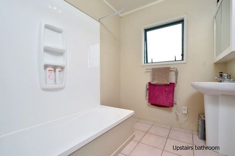 Photo of property in 2a Hassan Drive, Massey, Auckland, 0614