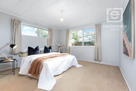 Photo of property in 1 Murillo Place, Henderson, Auckland, 0612