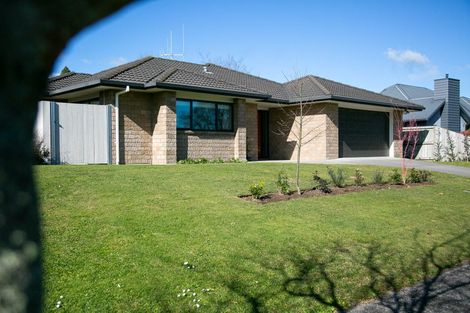 Photo of property in 14 Brancaster Place, Cambridge, 3434