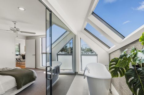 Photo of property in 11 Inga Road, Milford, Auckland, 0620