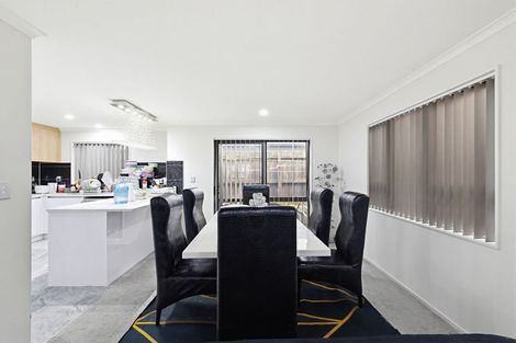 Photo of property in 56a Cambridge Terrace, Papatoetoe, Auckland, 2025